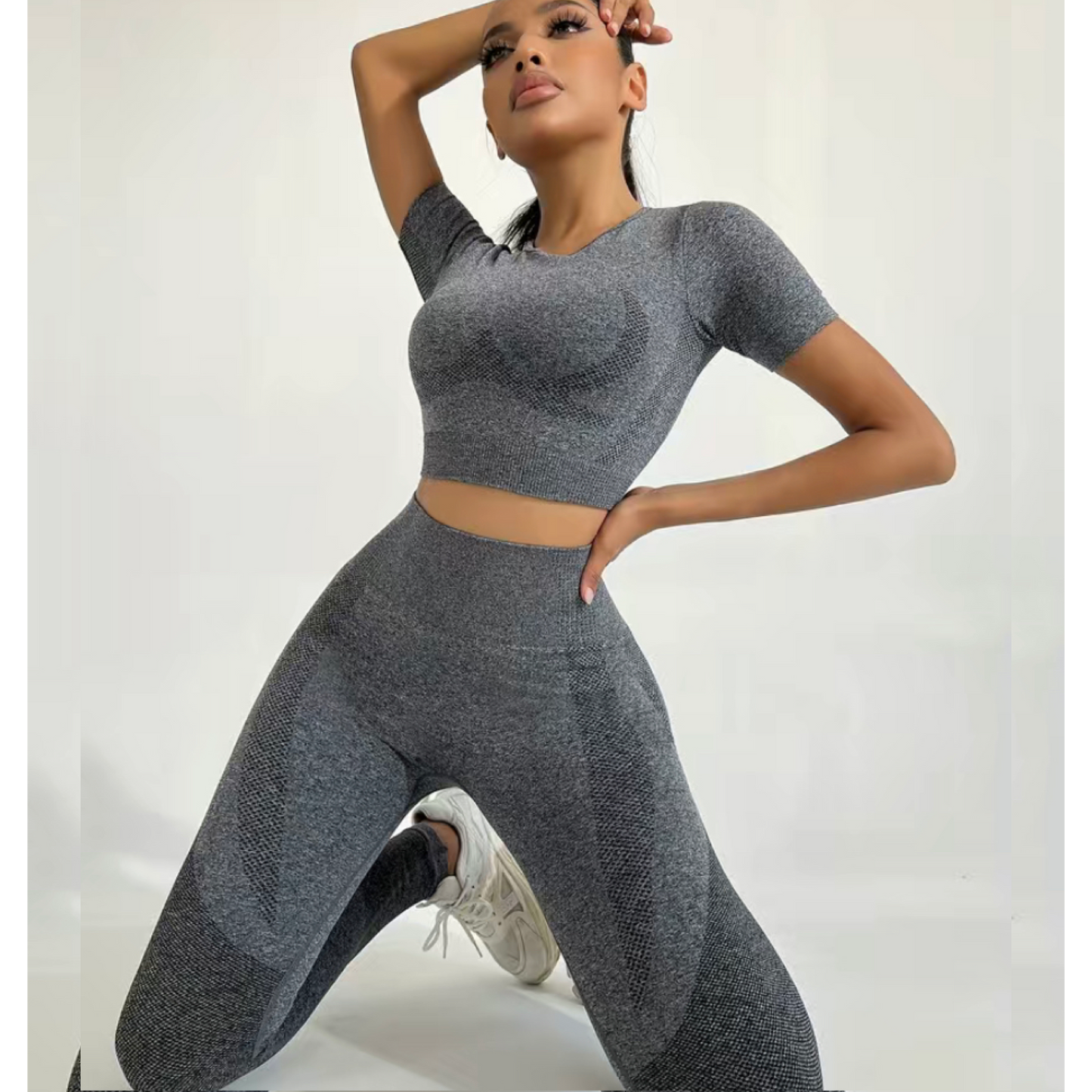 TWO PIECES SPORT SUIT