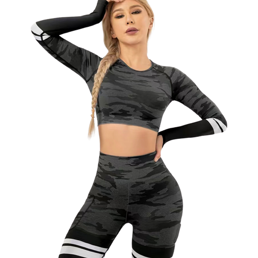 TWO PIECES SPORT SUIT