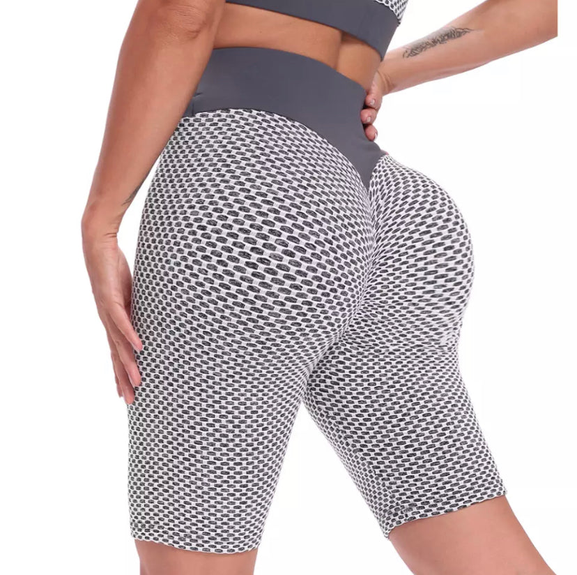 HIGH WAIST BUTT LIFTING YOGA SHORTS