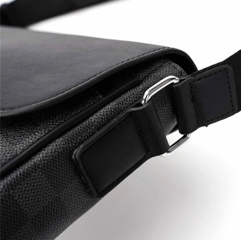 MESSENGER BAG Mo.LUX-MB01